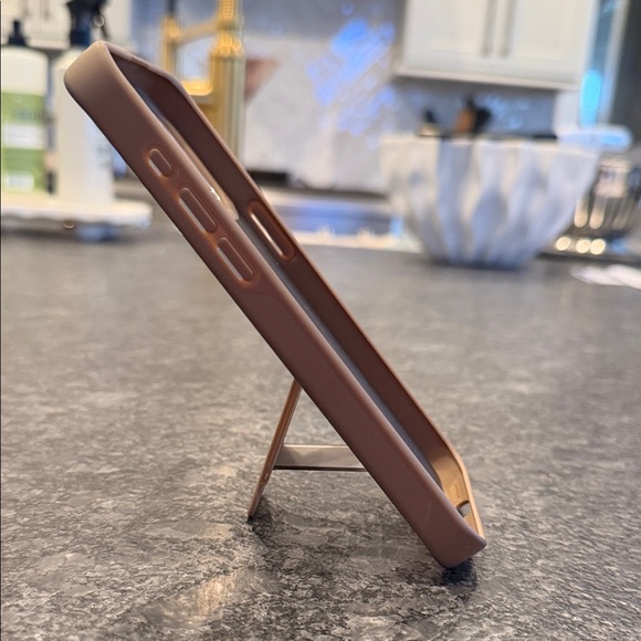 iPhone 15 Pro Max - Picture 4 of 4